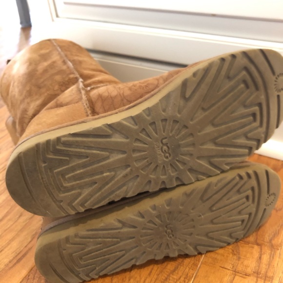 UGG tall chestnut boots *unique* - Picture 4 of 8